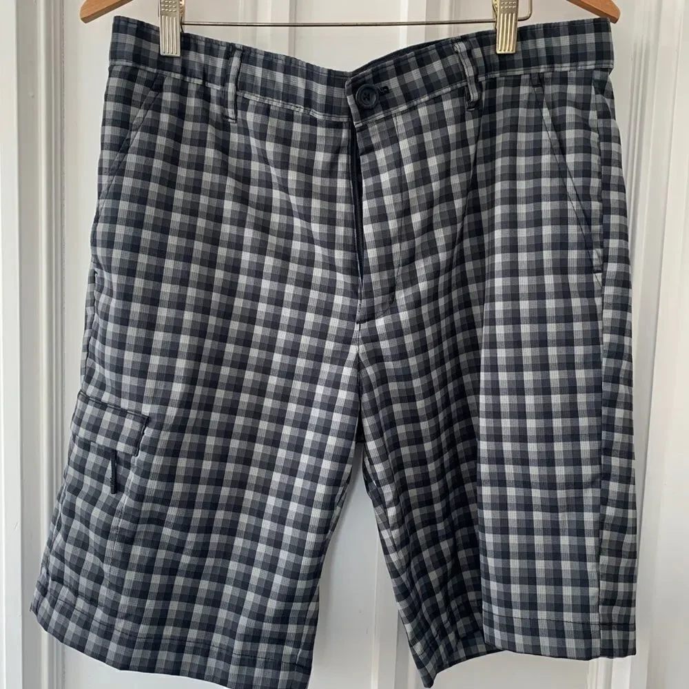 Shark Greg Norman plaid gray/black/blue shorts 32